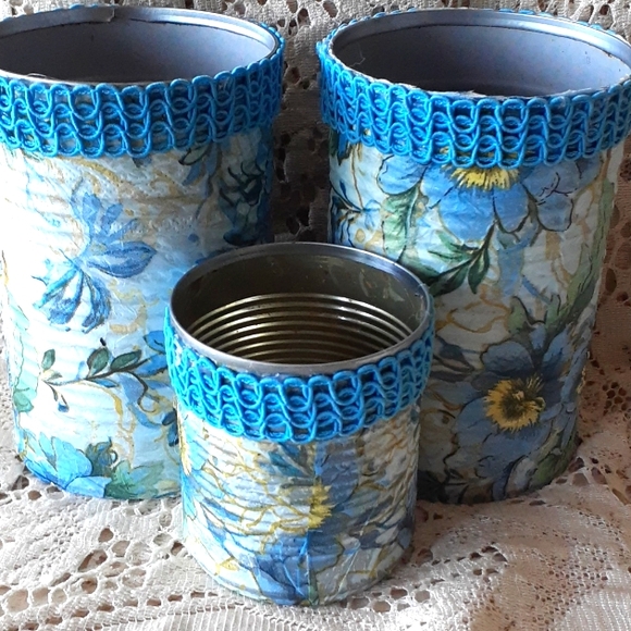 Desk set for pens, pencils or scissors. - Picture 1 of 4